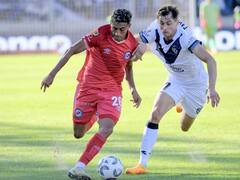 Vélez le ganó por penales a Argentinos y jugará la final del torneo