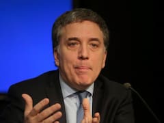 Dujovne: "Estamos seguros de que vamos a ir disminuyendo abruptamente la volatilidad"