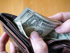 Estados Unidos depositará más de 17.000 dólares en las cuentas bancarias de todas las personas que cumplan con este requisito