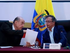 Qué hay detrás de la "conspiración" de Álvaro Leyva con EE.UU. para sacar a Gustavo Petro del poder