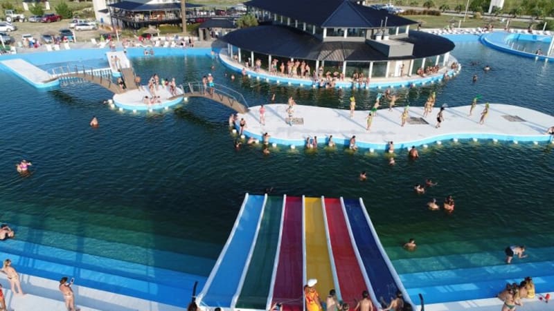 Las Termas de Carhué están en el partido de Adolfo Alsina.