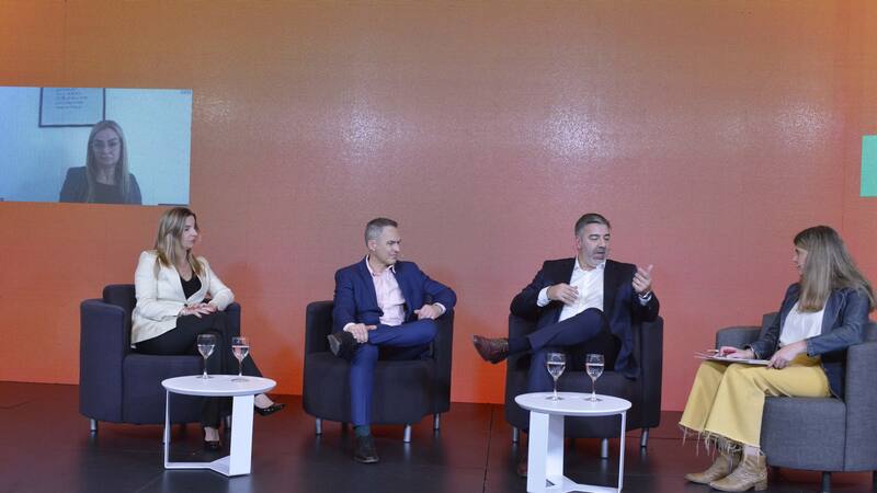 Valeiro (San Cristóbal); Czarnota (Interbanking); Gayol (Telecentro); Scotti (Dia) y Juliana Monferrán