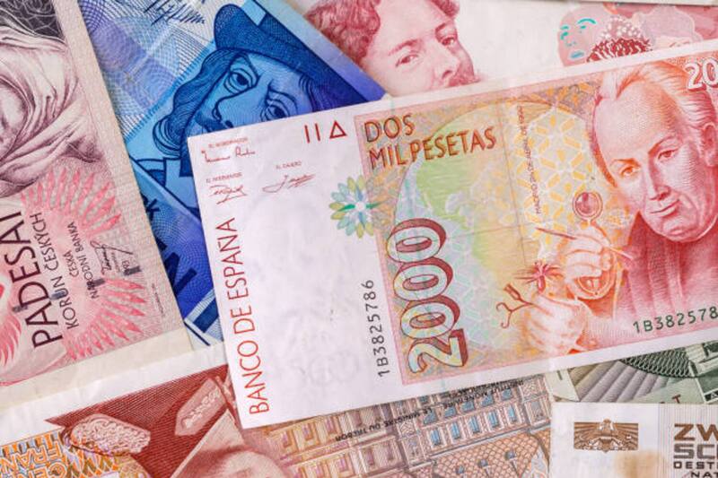 Tanto las monedas como los billetes antiguos españoles pueden darle a sus vendedores miles de euros en el mercado coleccionista. (Imagen: Archivo)