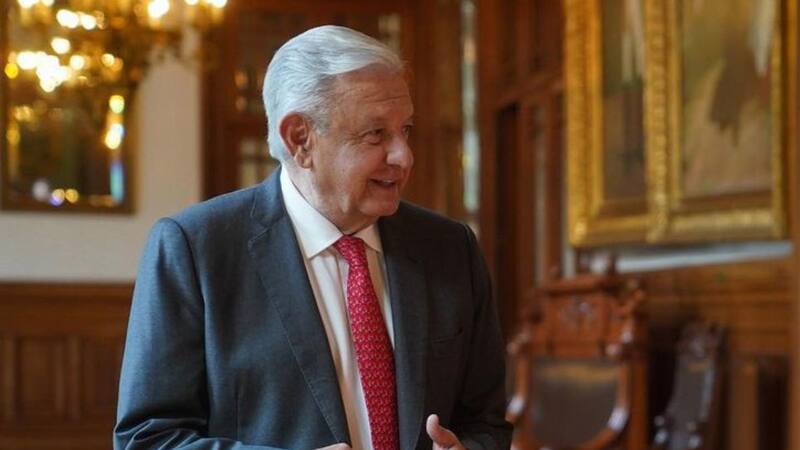 Andrés Manuel López Obrador aseguró que hablará el viernes de la propuesta de construir un muro fronterizo con Estados Unidos. Foto: Archivo.