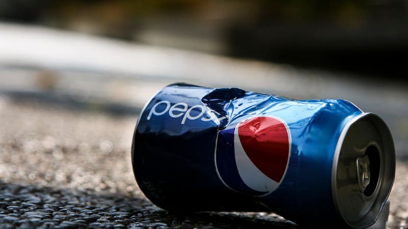 PepsiCo busca impedir que Carrefour deje de vender sus productos, pero otro supermercado se sumaría al boicot.