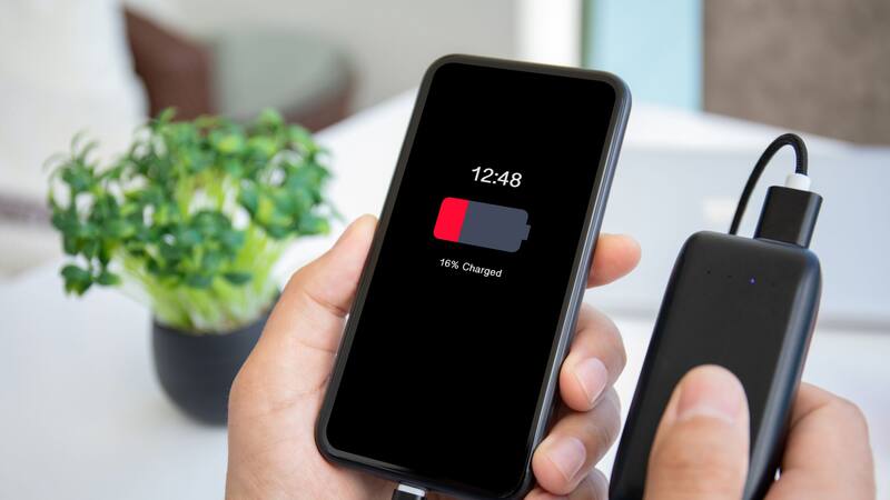 Cómo cargar el celular cuando se corta la luz