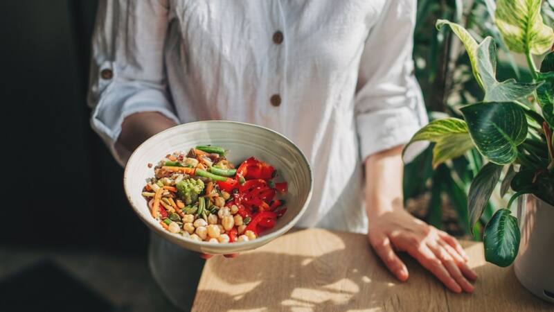 Los 6 alimentos que estimulan la producción de colágeno y ayudan a retrasar los signos de la edad.