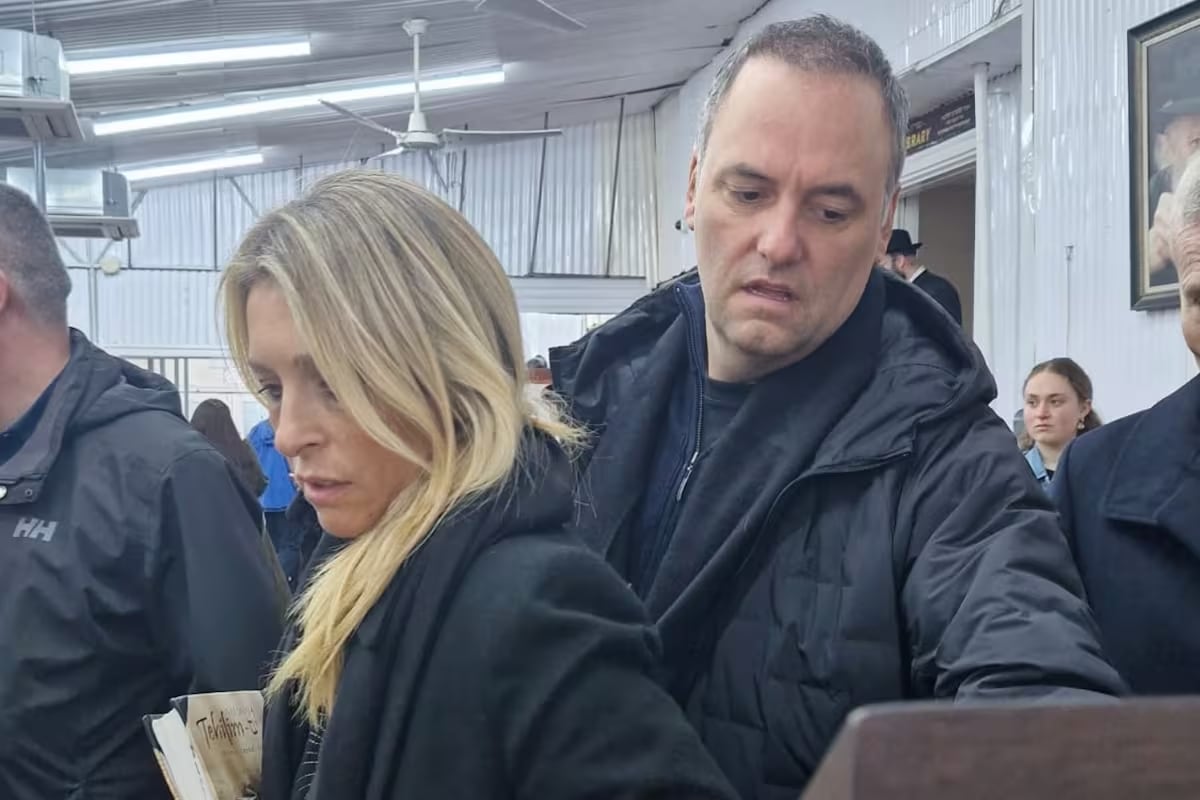La esposa de Adorni adhirió al régimen de Inocencia Fiscal y se espera que el Jefe de Gabinete también se sume