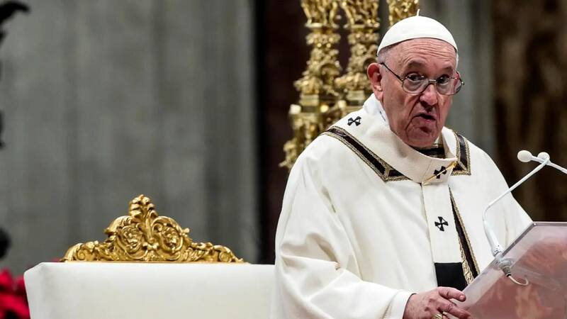 "El mayor truco del diablo": el papa Francisco habló de los exorcismos y advirtió a los católicos por el peor peligro.