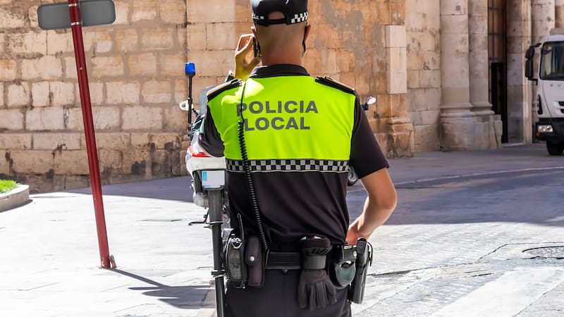 Alerta por la nueva "estafa del asfalto": se hacían pasar por operarios para engañar a personas mayores con falsas obras municipales.