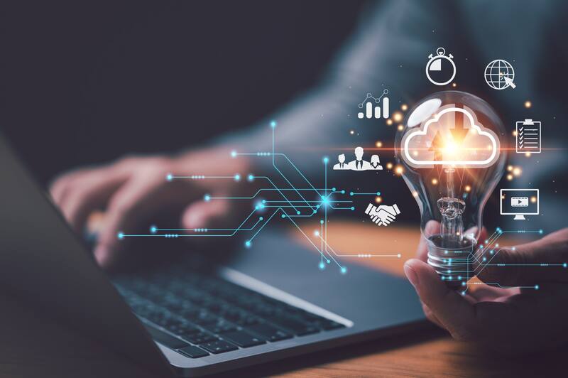 Si necesitás enviar un chat, hacelo por captura de pantalla o copiando el texto, nunca con el enlace público.