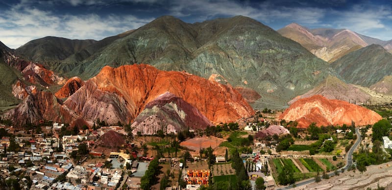 El Cerro de los 7 Colores, la postal mundialmente conocida de la Quebrada de Humahuaca, Patrimonio de la Humanidad por la Unesco.
