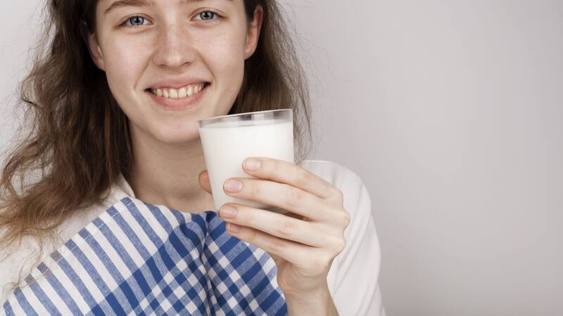 Las diferencias nutricionales entre tipos de leche son esenciales para comprender su verdadero aporte a nuestra alimentación.