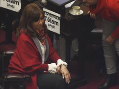 La UIF pidió que se reabra causa por enriquecimiento ilícito contra Cristina