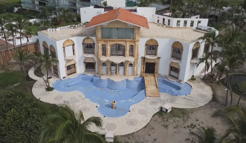 La mansión de Luis Miguel abandonada en Acapulco. Foto: Captura de pantalla YouTube silent gdl.