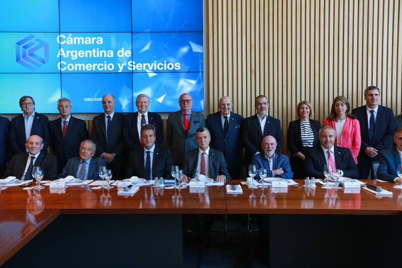 Sergio Massa participó de un almuerzo con representantes de la Cámara de Comercio