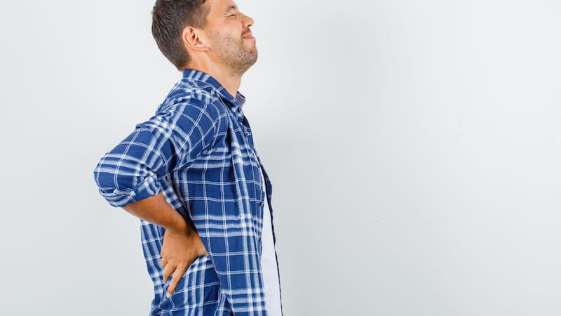 Realizar ejercicios para la espalda baja mejora la postura y previene lesiones.