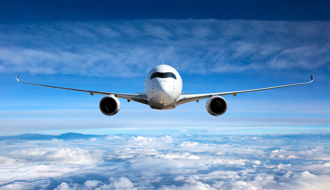 Menos vuelos, más pasajeros al exterior: el nuevo mapa del poder aerocomercial
