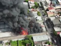 Dramático incendio en un depósito de La Tablada: buscan a una persona y el lugar podría derrumbarse
