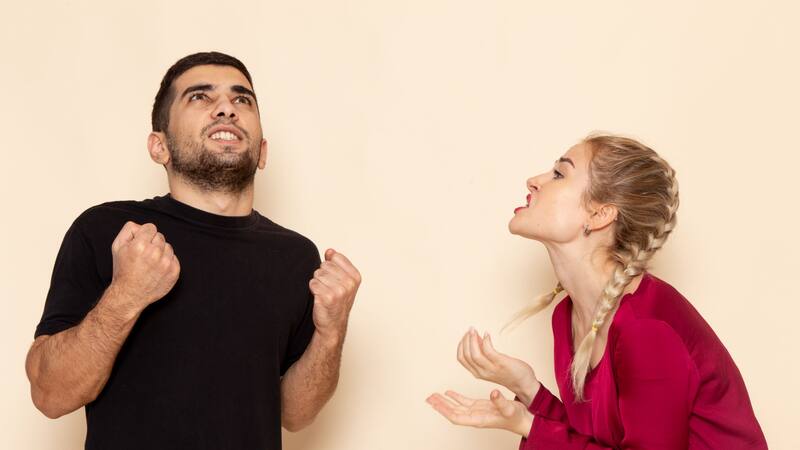 Las 8 frases que dicen las personas cuando les falta clase y verdadera educación.