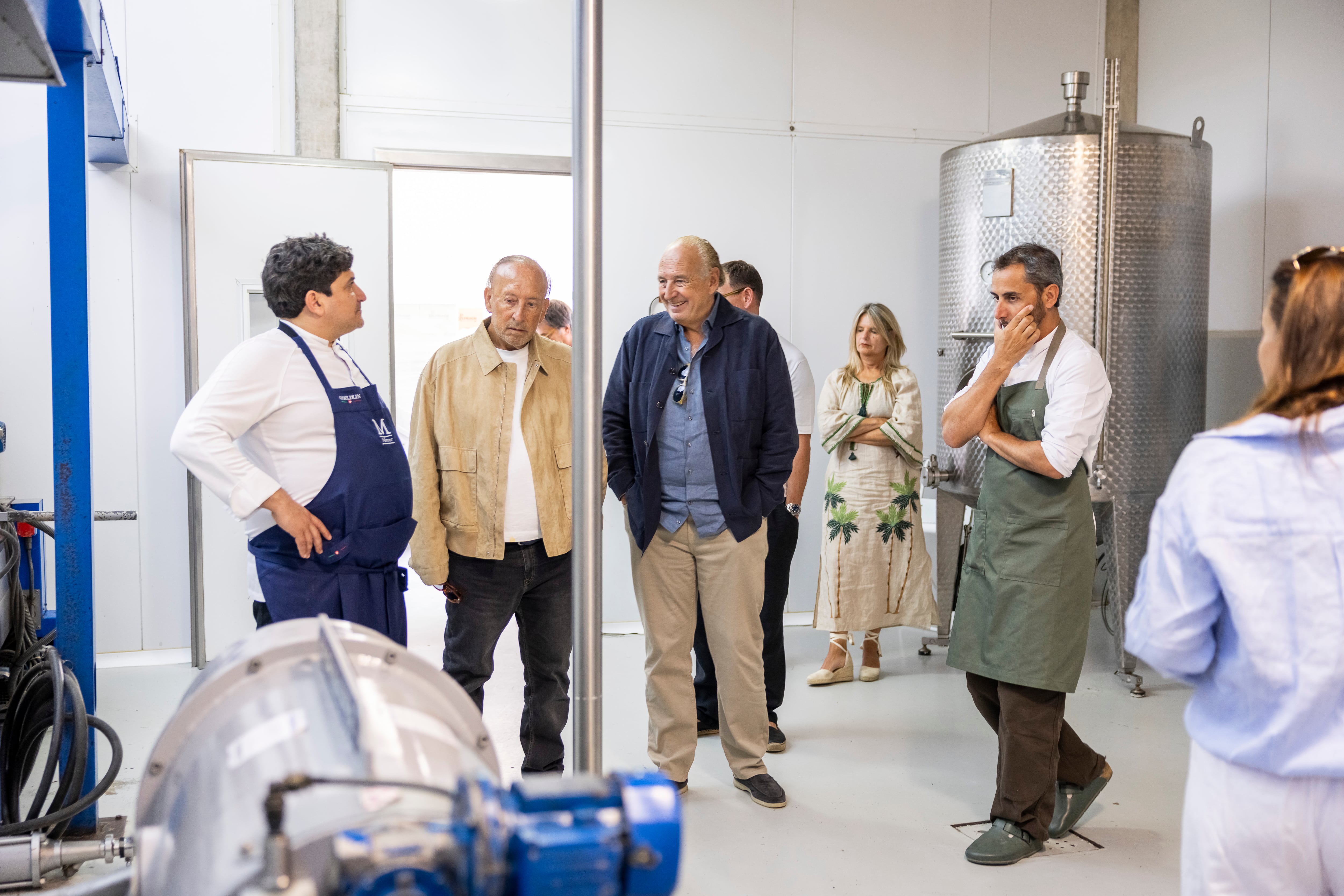 Empresarios visitaron el detrás de escena de la producción