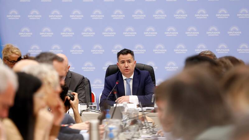 Arrancó el debate de la ley ómnibus