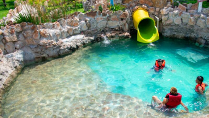 <div class="migrated-promo-image__description"><div class="migrated-promo-image__source">Fuente: El Oasis Parque Acuático</div></div>