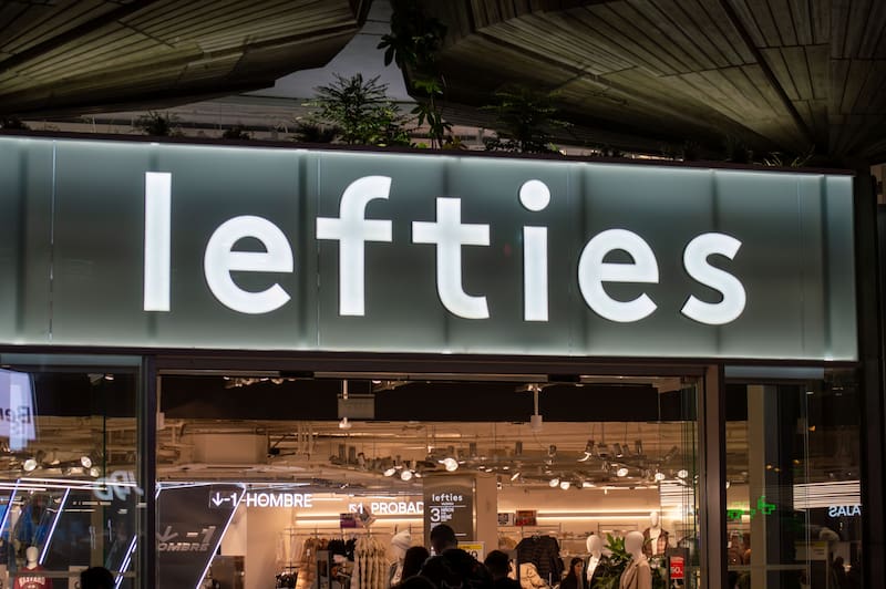 Lefties es el segmento de ropa de bajo coste de Inditex (Fuente: Shutterstock)