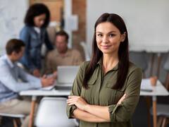 Hola a la semana laboral más corta: qué países del mundo ya aplicaron la reducción de la jornada laboral