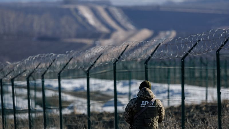 El objetivo de Putin es derrocar al gobierno e instalar un régimen títere, dicen los especialistas.