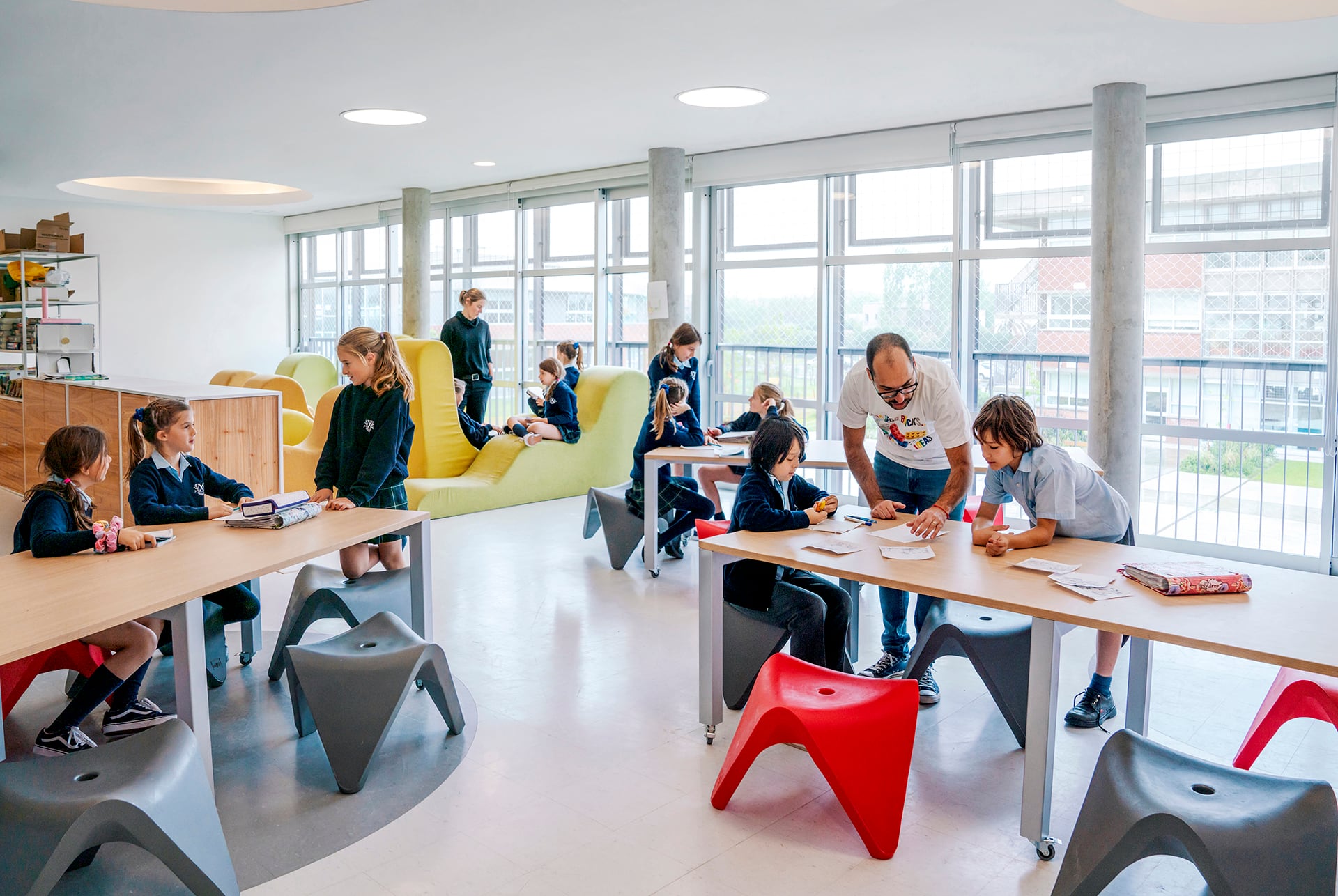 Fundada en 1838, la institución reúne a más de 2000 alumnos y más de 380 docentes, y dispone de instalaciones como campo de deportes, biblioteca, sala de arte, entre otros espacios. (Imagen: Escuela Escocesa San Andrés)