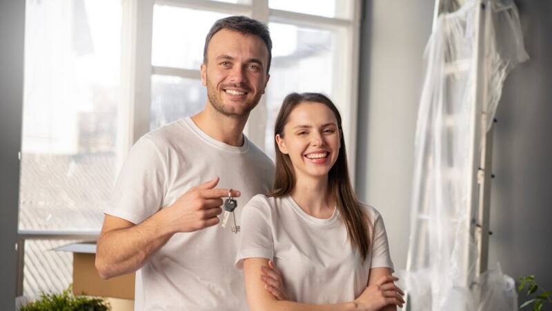 Una vez más, CaixaBank irrumpe con una vivienda barata para quienes buscan un hogar en España.