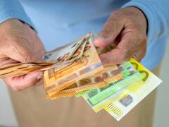 Giro de 180 grados en la Seguridad Social: ahora miles de jubilados podrán cobrar el complemento por maternidad