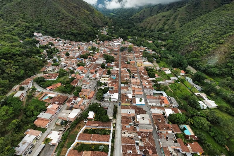 El pueblo de ensueño de Antioquia, escondido entre las montañas. (Imagen: Shutterstock)