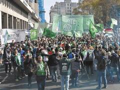 ATE confirmó el paro nacional para el jueves por despidos en el Estado