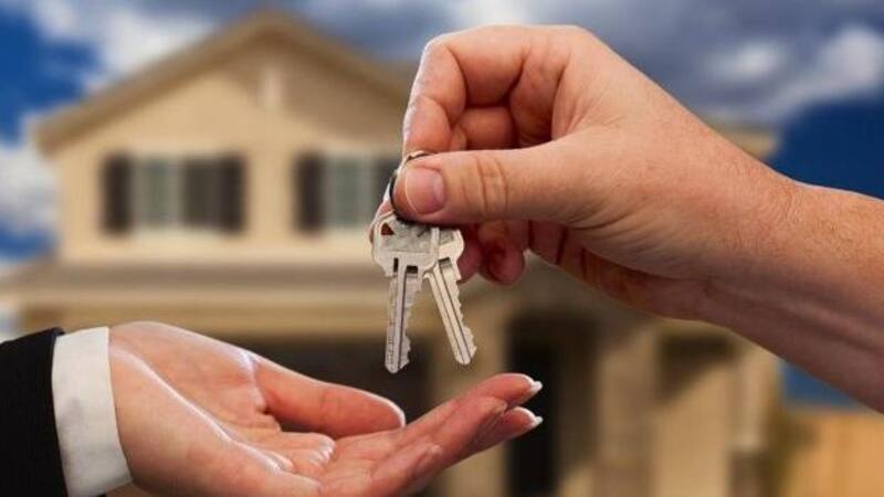 La ley de alquileres y la falta de créditos hipotecarios mantiene al sector parado