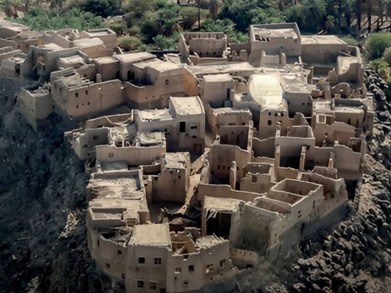 El hallazgo de armas de metal, piedras preciosas y cerámica indica que los habitantes del oasis al-Natah poseían conocimientos de metalurgia y una economía activa. (Fuente: Instagram @startupdubaiofficial)