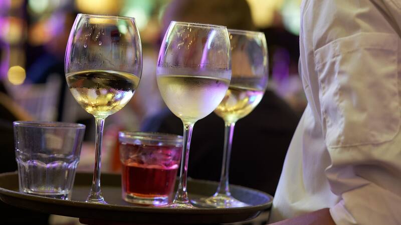 Los comentarios sobre ofertas laborales de este tipo son muy frecuentes en Twitter.