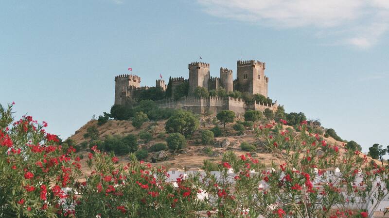 Escapadas: esta fortaleza permite viajar a la época medieval por su excelente estado de conservación.