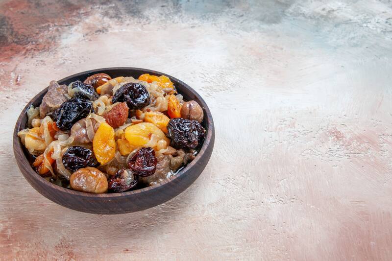 Frecuentemente se suele combinar con frutos secos y granola.