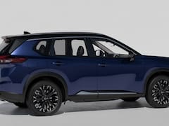 Híbrido, híbrido enchufable o eléctrico: qué diferencias tienen y cuál te conviene según el uso que le des a tu auto