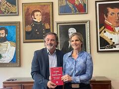 Cynthia Hotton suma apoyos para dar la pelea en la Provincia