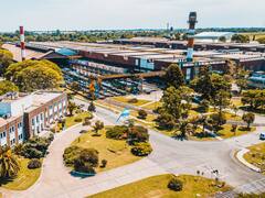 Tras iniciar el paro de actividades, Acindar acuerda un plan de suspensiones para los próximos cuatro meses