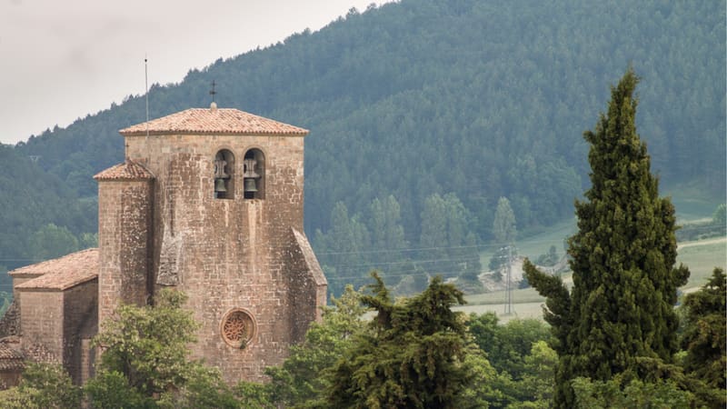 El pueblo oculto en Pamplona que tiene 132 habitantes y es ideal para los amantes del vino.