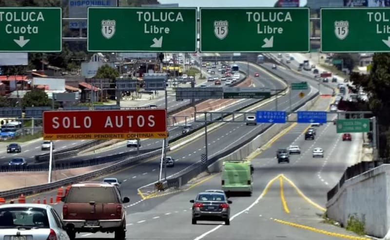 Cierran la autopista México-Tolouca por obras del tren El Insurgente