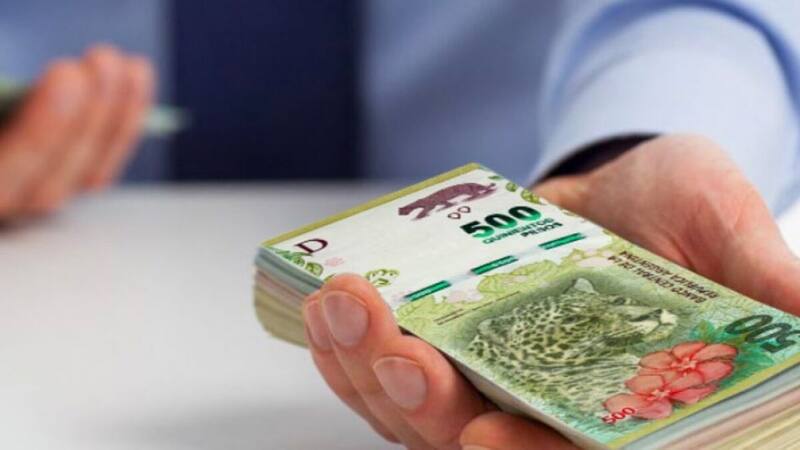 Paritarias: qué trabajadores tendrán bonos y aumentos de sueldo en febrero