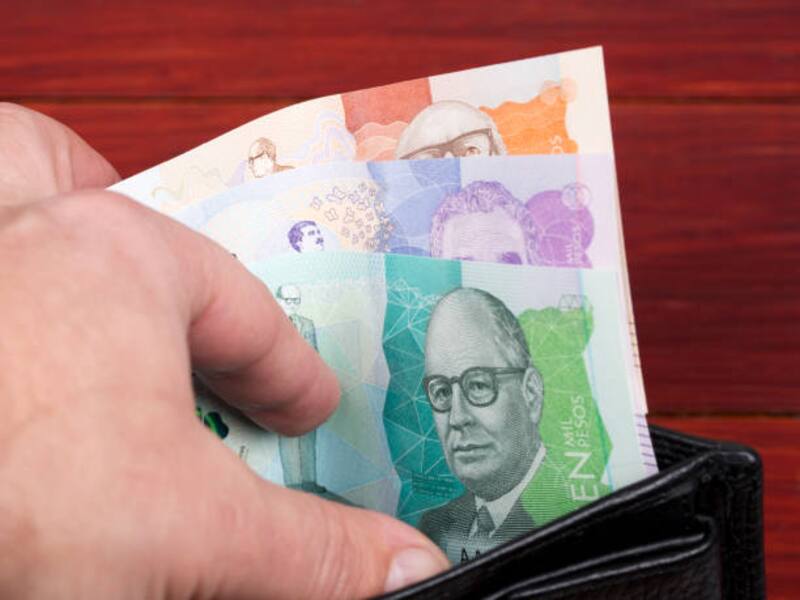 Sacan de circulación distintos billetes de Colombia.