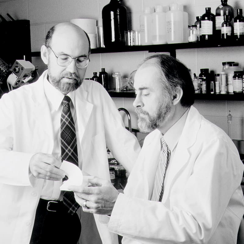 Spencer Silver y Art Fry, los creadores de los Post-it