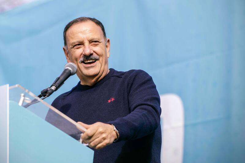 Ricardo Quintela viajó desde La Rioja para compartir acto con Axel Kicillof y Lucía Corpacci