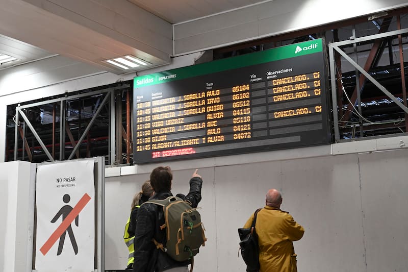 Adif ha decidido la suspensión del tráfico ferroviario de la línea de alta velocidad que une Madrid y Valencia. (Imagen: archivo)